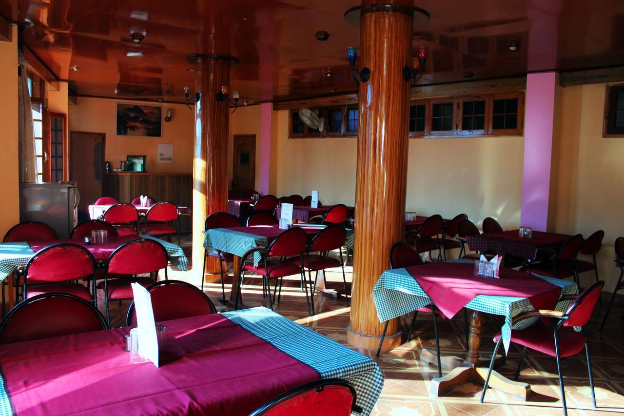 Hotel Aroma Classic Кулу Экстерьер фото