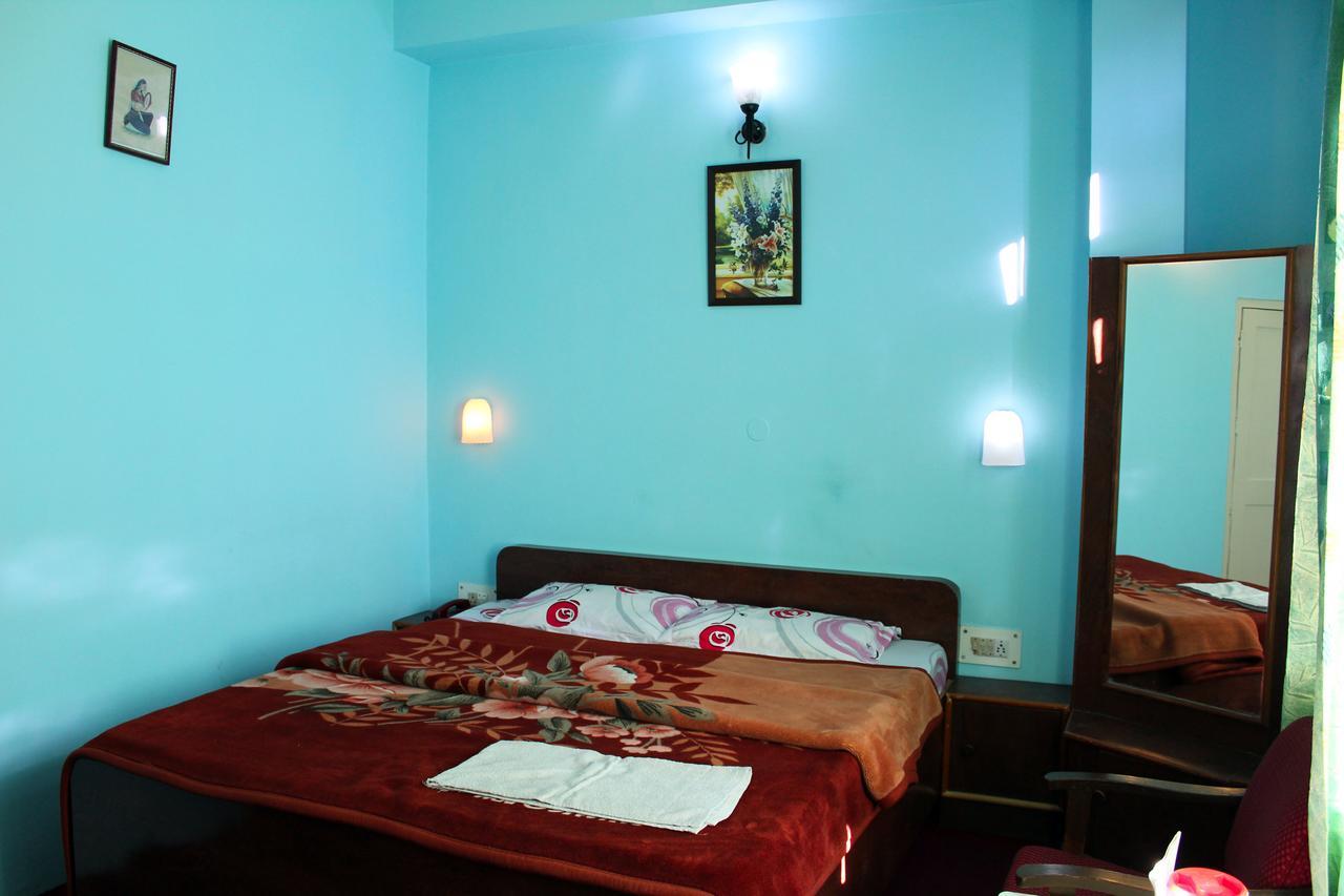 Hotel Aroma Classic Кулу Экстерьер фото